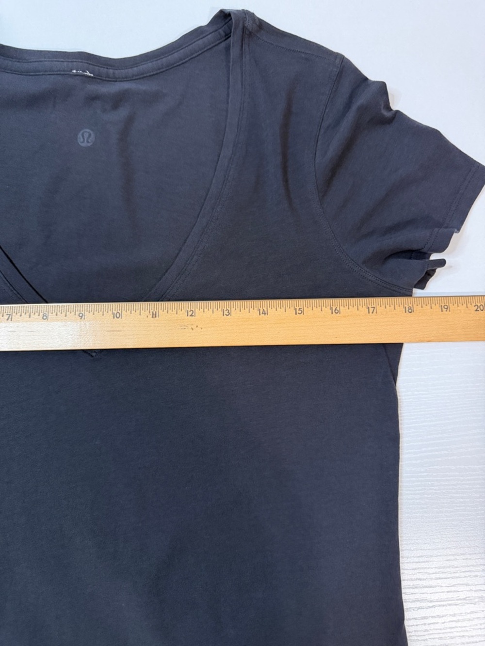 Lululemon Love Tee V Neck - Black - Pima Cotton Blend - Picture 9 of 9